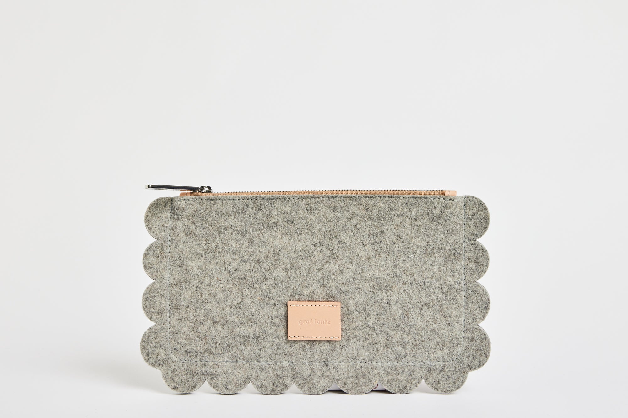 Deco Edge Scallop Pouch, Granite