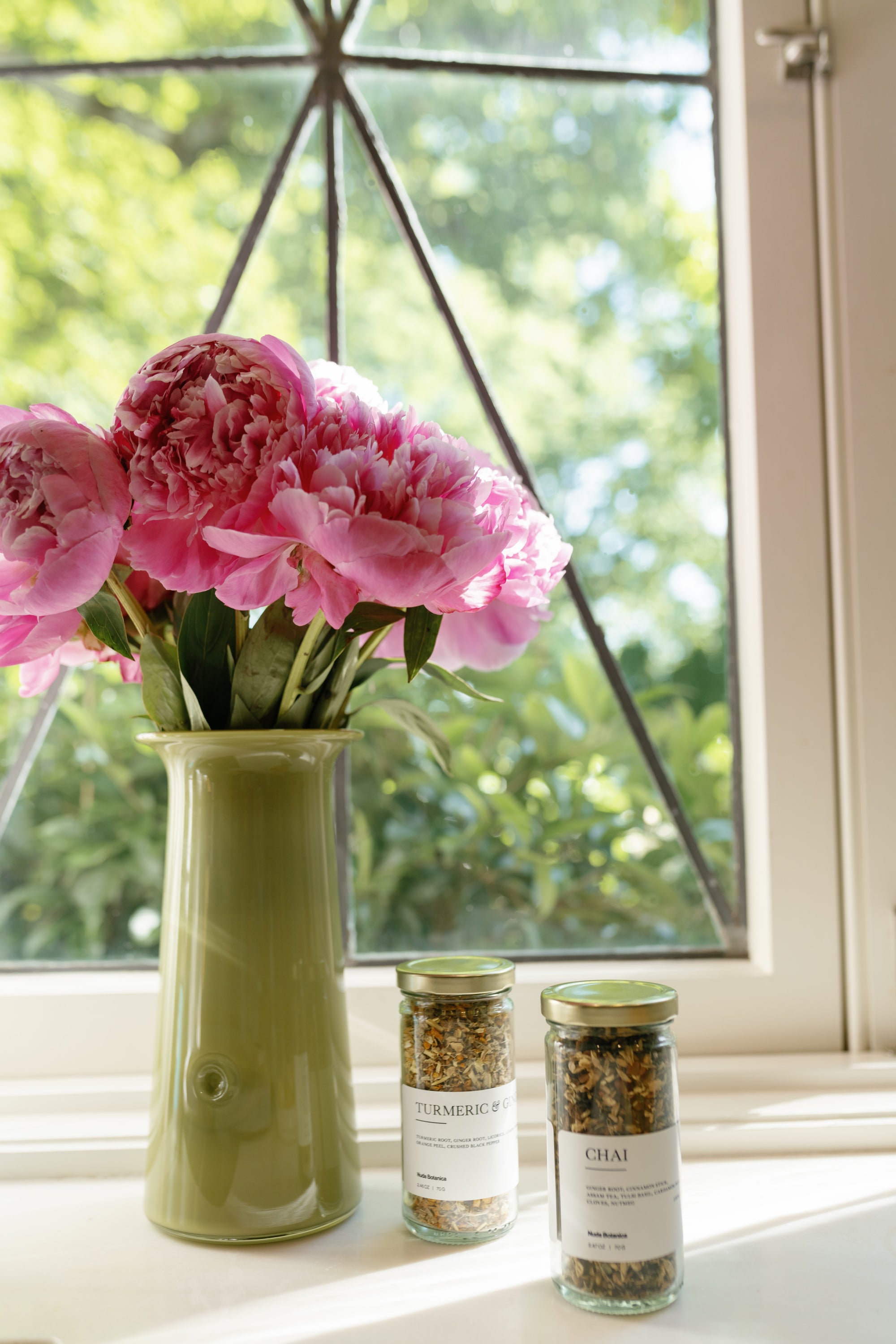 Pistachio Dimple Bloom Vase, Large