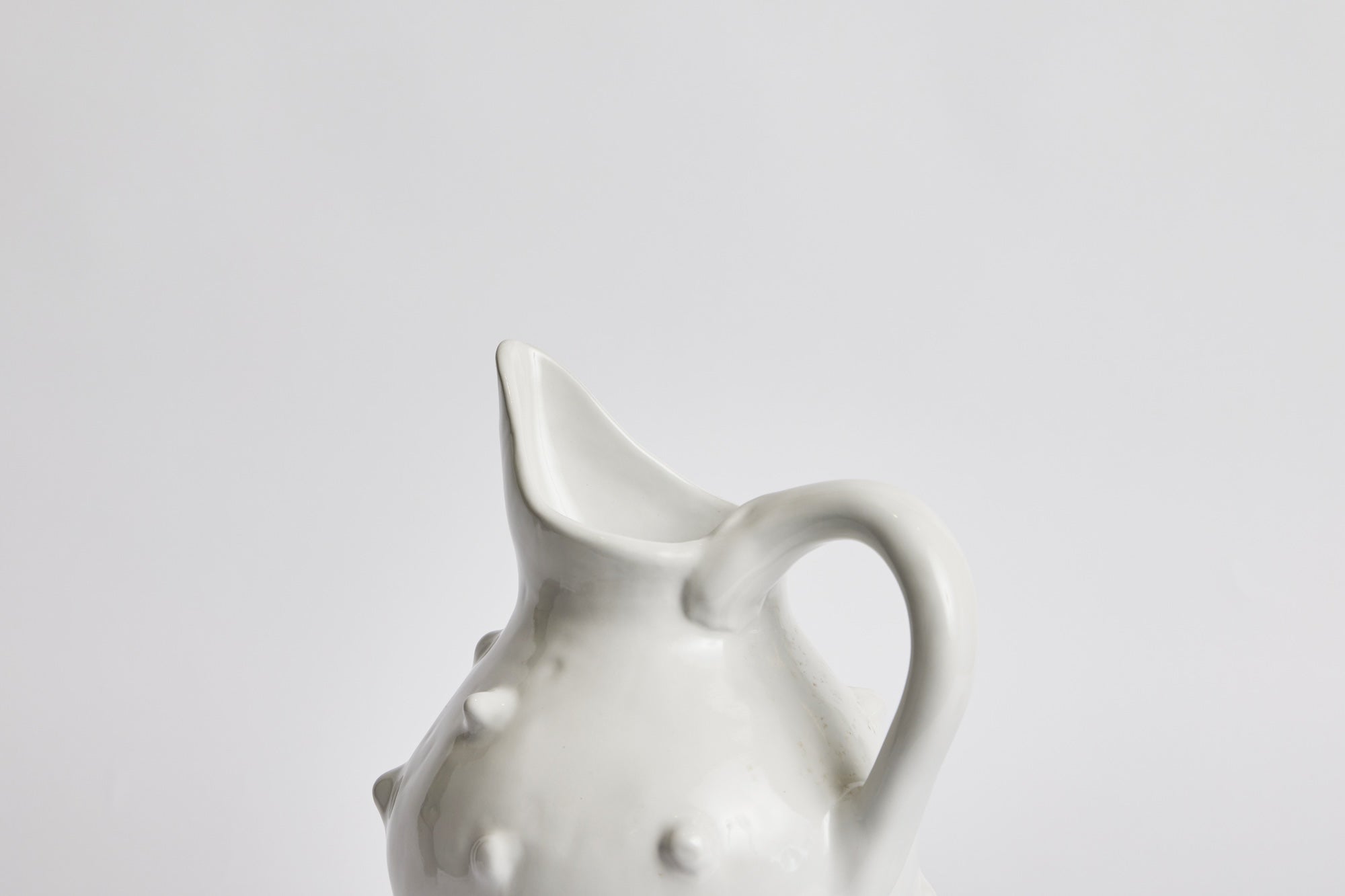 Bumpy Pitcher