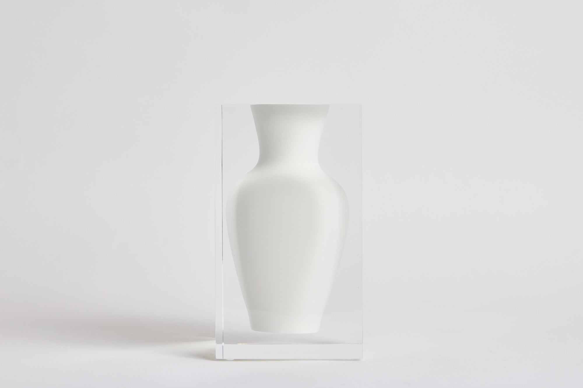 Joseph Vase, White