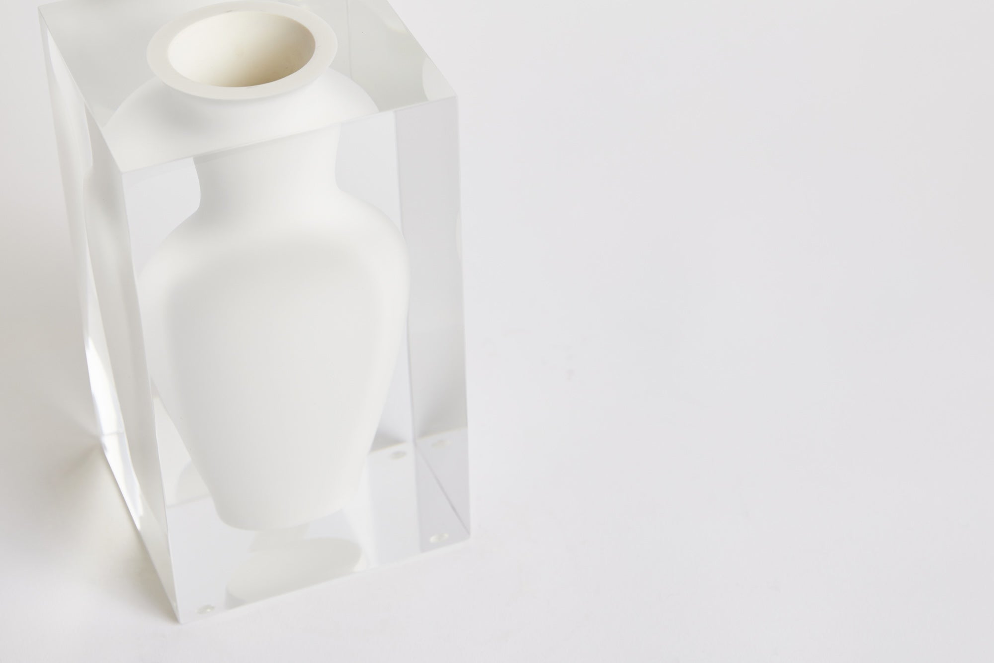 Joseph Vase, White