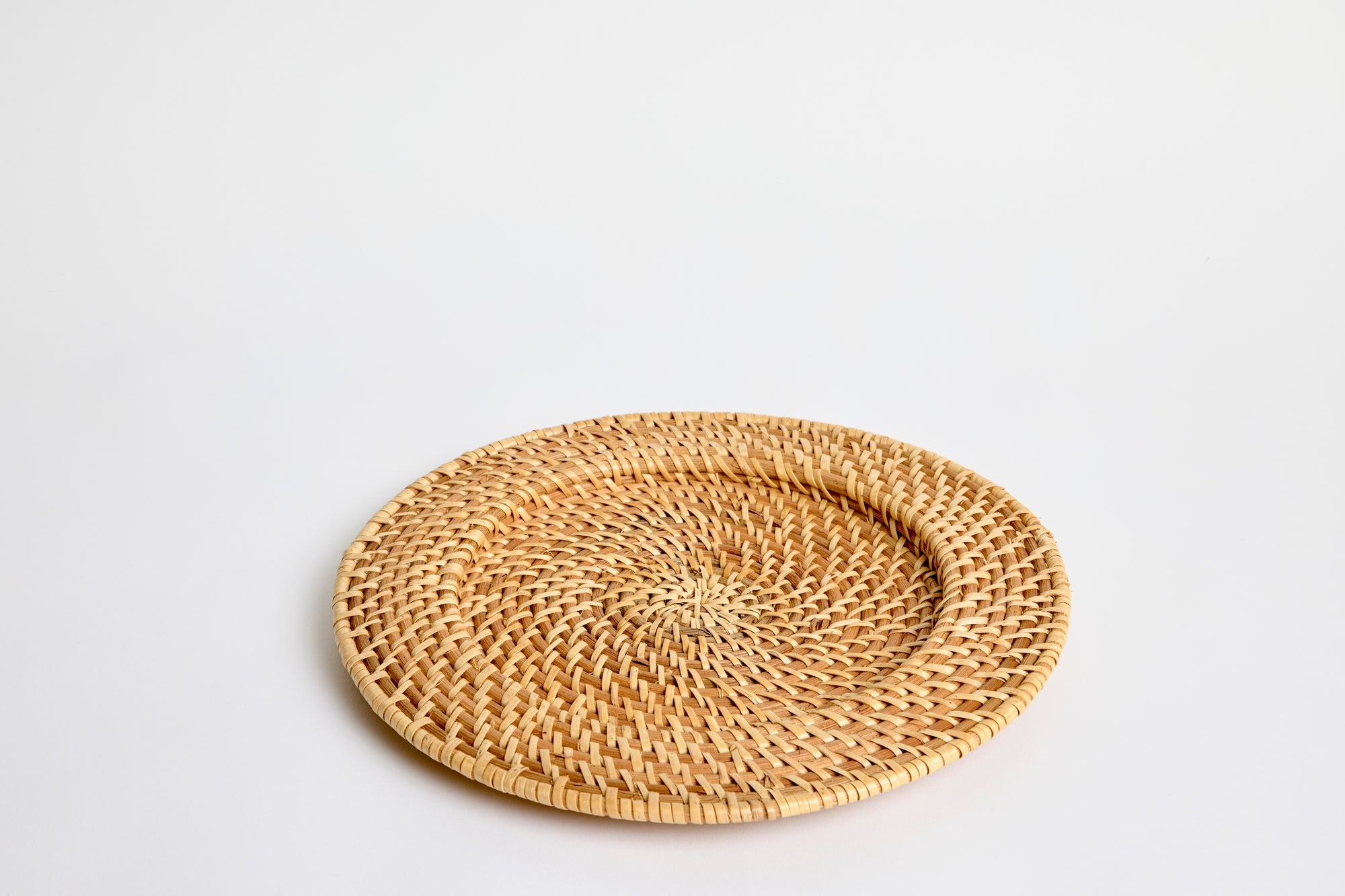 Rattan Charger