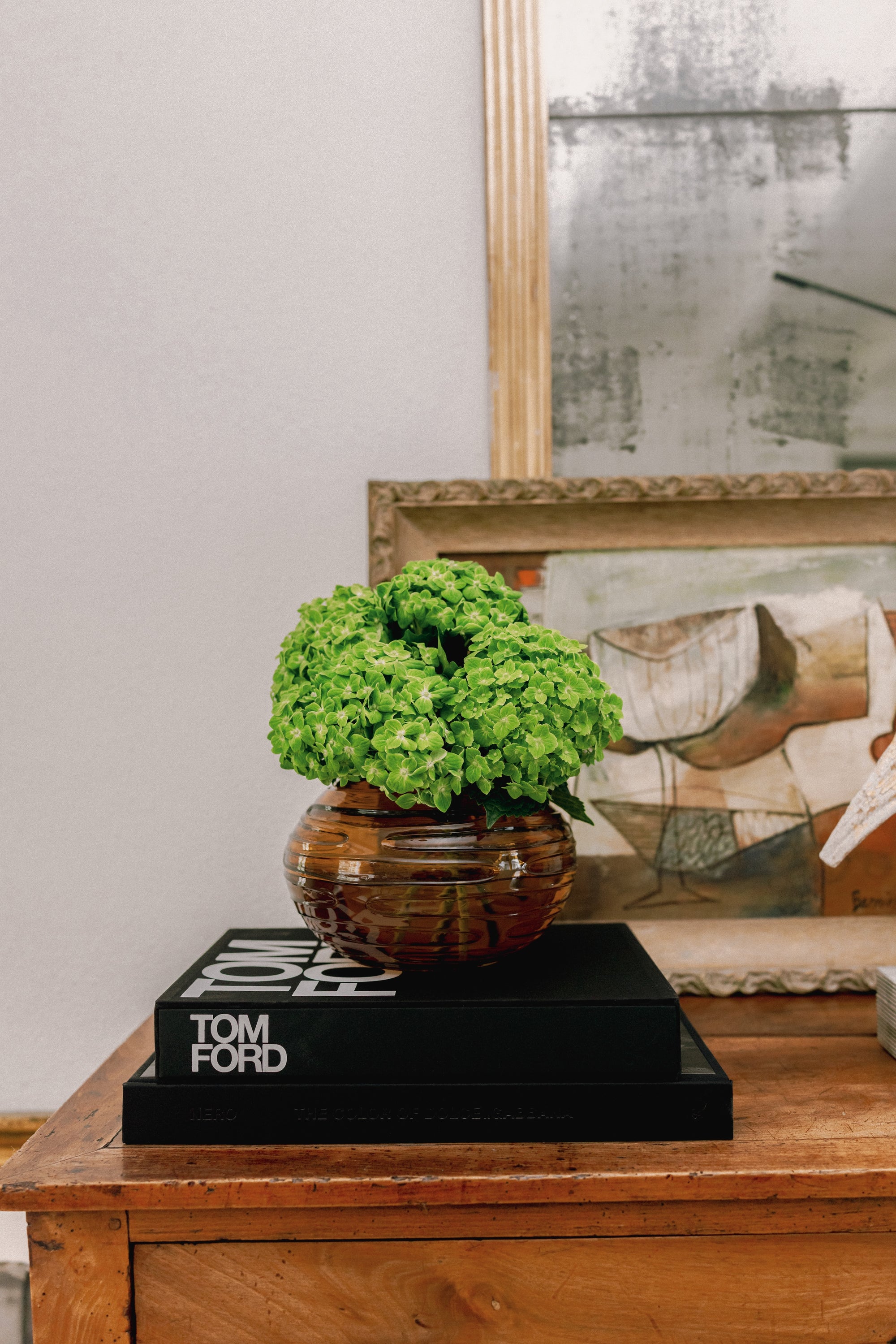 Low Amber Incision Vase